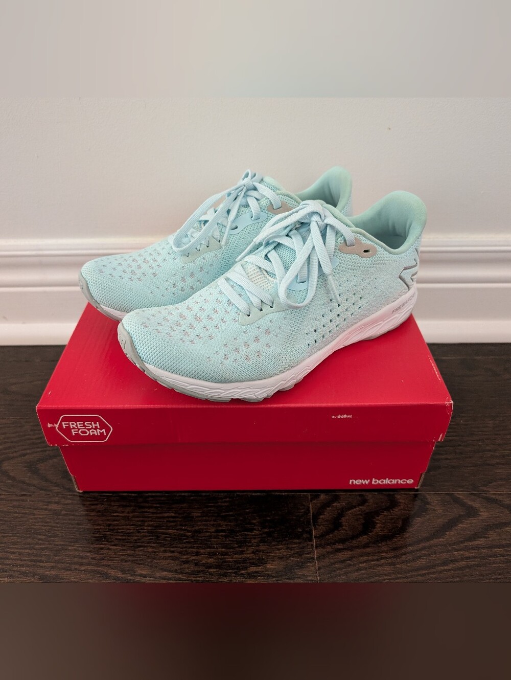 sz:5.5w New Balance Women's Fresh Foam X Tempo v2 wide shoes/sneakers, Blue